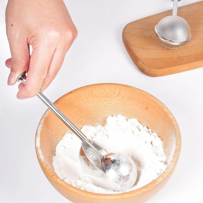 Stainless Steel Flour Duster for Baking – Long-Handled Flour Sifter & Powdered Sugar Shaker